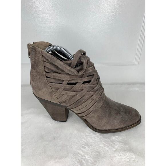Fergalicious Womens Size 8.5M Braided Ankle Heeled Boots Taupe Faux Suede - Picture 6 of 8